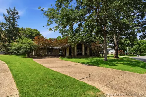 3510 E 60th St, Tulsa, OK 74135 photo 2