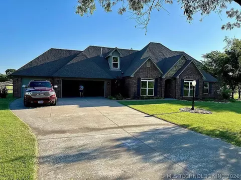 14823 E Fieldstone Dr N, Claremore, OK 74017