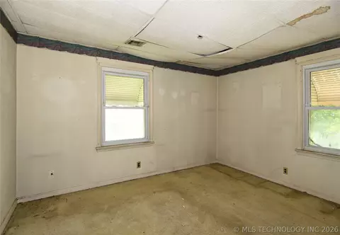 Bedroom - 5904 E 7th St, Tulsa, OK 74112 photo 3 of 6