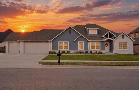 18977 E Ridgeline Rd, Catoosa, OK 74015
