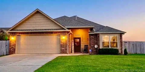 1406 E 145th St S, Glenpool, OK 74033