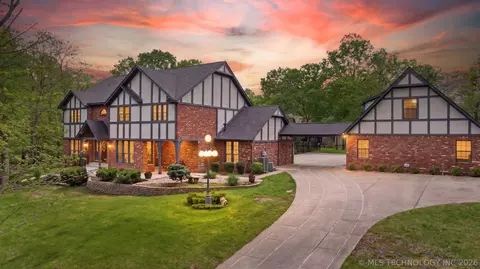 18422 E 92nd St N, Owasso, OK 74055