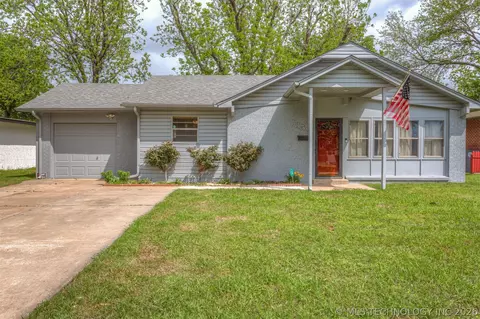 7859 E Newton St, Tulsa, OK 74115