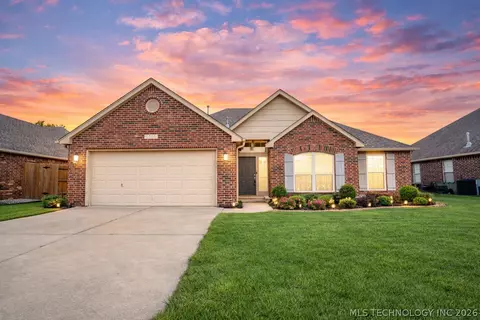 12129 N 108th Ave E, Collinsville, OK 74021