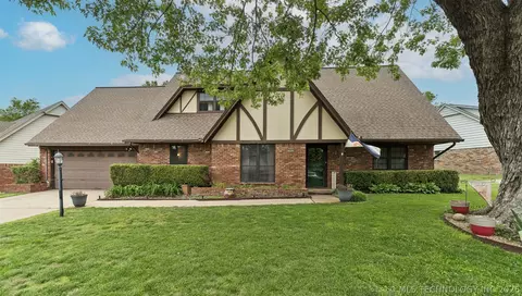 7317 E 68th Pl, Tulsa, OK 74133