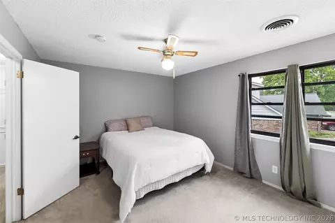 Bedroom - 7317 E 68th Pl, Tulsa, OK 74133 photo 5 of 6