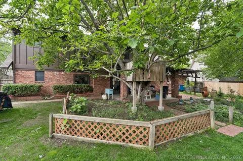 Exterior - 7317 E 68th Pl, Tulsa, OK 74133 photo 8 of 8