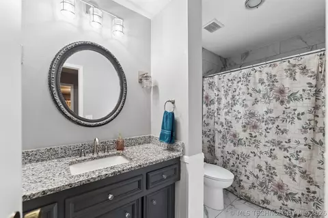 Bath - 7317 E 68th Pl, Tulsa, OK 74133 photo 3 of 3