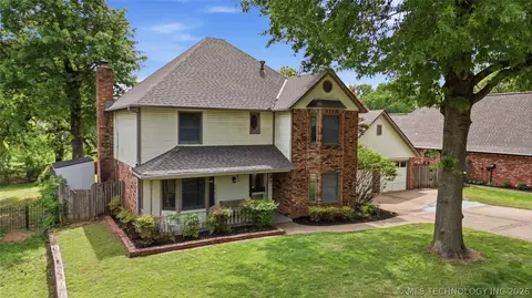 8608 E 106th St, Tulsa, OK 74133