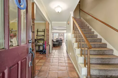 7023 E 66th Ct, Tulsa, OK 74133 photo 2