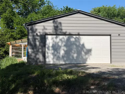 794 NW 1090 Ave, Wilburton, OK 74578