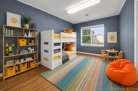 Bedroom - 320 E Gentry Ave, Checotah, OK 74426 photo 2 of 2