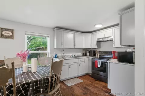 Kitchen - 112 Umsted St, Colbert, OK 74733 photo 1 of 1