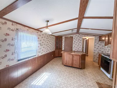 203 E Watova St, Talala, OK 74080 photo 11