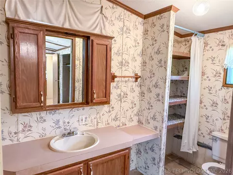 203 E Watova St, Talala, OK 74080 photo 15