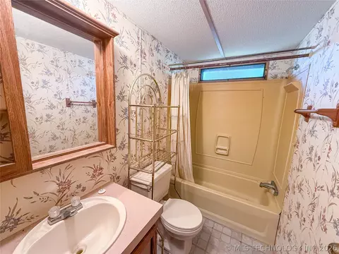 203 E Watova St, Talala, OK 74080 photo 18