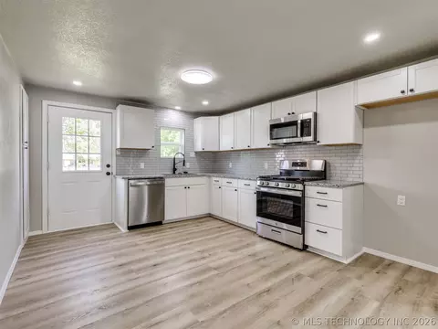 Kitchen - 513 N J St, Eufaula, OK 74432 photo 1 of 7