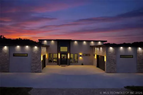 3497 E 400 Rd, Oologah, OK 74053