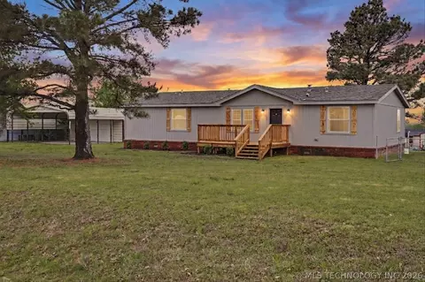 14042 S Crestview Rd, Oologah, OK 74053