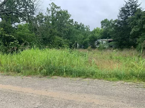 210 E Nelson Rd, Stigler, OK 74462