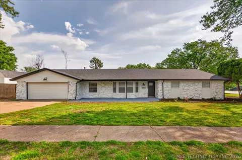 6644 SE Quail Ridge Rd, Bartlesville, OK 74006