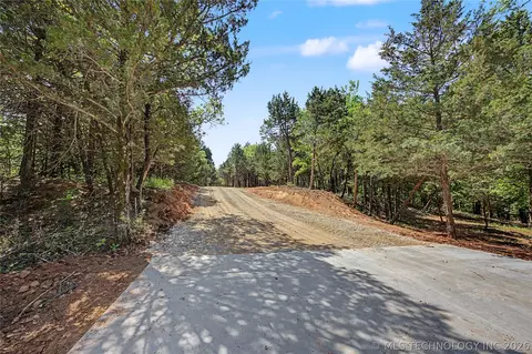 N Lakeview Drive, Guthrie, OK 73044