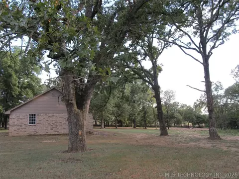 Exterior - 1 Three Mile Rd, Durant, OK 74701 photo 4 of 6