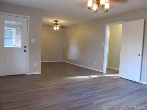 Living - 1 Three Mile Rd, Durant, OK 74701 photo 1 of 3