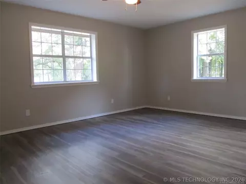 Living - 1 Three Mile Rd, Durant, OK 74701 photo 2 of 3