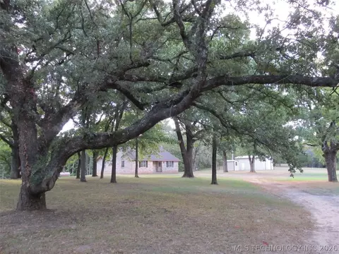 Exterior - 1 Three Mile Rd, Durant, OK 74701 photo 3 of 6