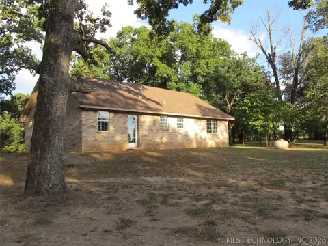 Exterior - 1 Three Mile Rd, Durant, OK 74701 photo 3 of 7