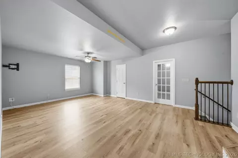 Living - 5929 E 145th St S, Bixby, OK 74008 photo 4 of 4
