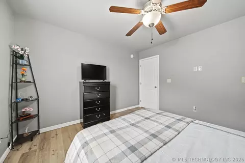 Bedroom - 5929 E 145th St S, Bixby, OK 74008 photo 9 of 9