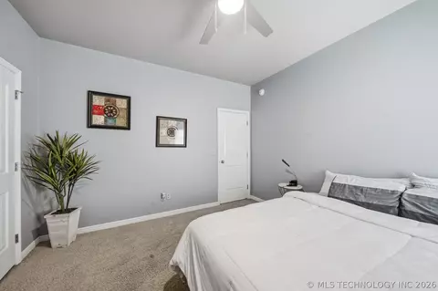 Bedroom - 5929 E 145th St S, Bixby, OK 74008 photo 3 of 9