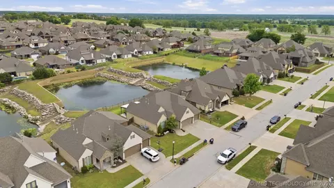 View/Area - 5929 E 145th St S, Bixby, OK 74008 photo 1 of 3
