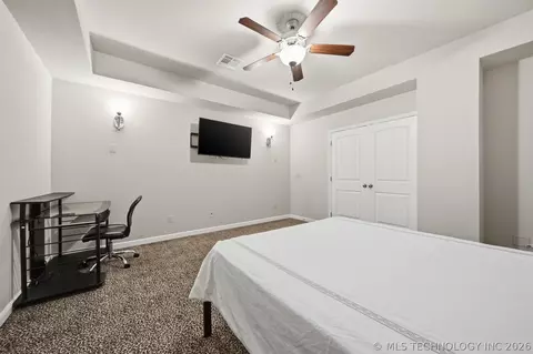 Bedroom - 5929 E 145th St S, Bixby, OK 74008 photo 7 of 9