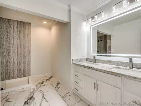 Bath - 8408 E 64th Pl, Tulsa, OK 74133 photo 1 of 7
