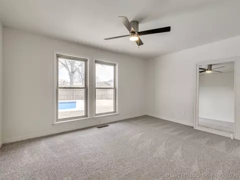 Bedroom - 8408 E 64th Pl, Tulsa, OK 74133 photo 3 of 11