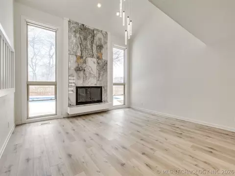 Living - 8408 E 64th Pl, Tulsa, OK 74133 photo 2 of 7