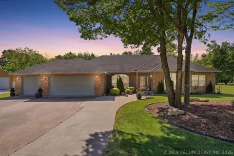 29606 E 68th St S, Broken Arrow, OK 74014