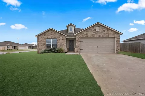 10016 E 109th Pl N, Owasso, OK 74055