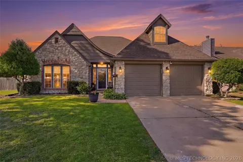 3708 W Canton St, Broken Arrow, OK 74012