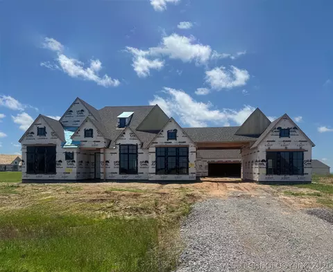 124 E 164th Pl S, Glenpool, OK 74033