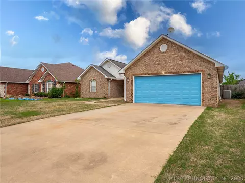 1407 Sweetgum, Mcalester, OK 74501