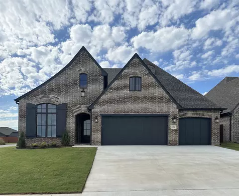 6724 S Gardenia Ave, Broken Arrow, OK 74011