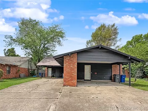 4718 S Fulton Ct, Tulsa, OK 74135