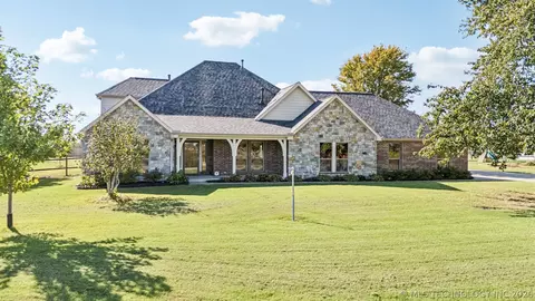 16550 E 120th St N, Collinsville, OK 74021