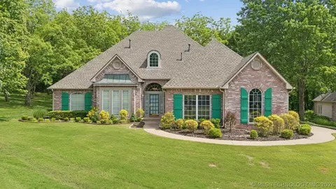 201 W Deer Valley Dr, Catoosa, OK 74015