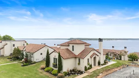 447300 Grottos Loop 204, Vinita, OK 74301