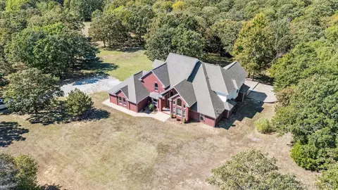 16615 Richardson Rd, Skiatook, OK 74070